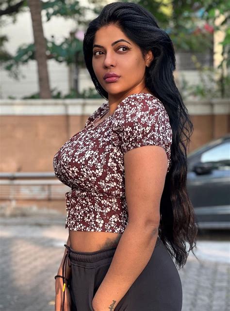 indian tits pics|Sexy Indian galleries with big boobs girls